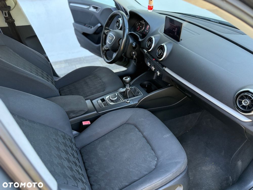 Audi A3 Sportback 1.4 TFSI cylinder on demand ultra Ambition - 24