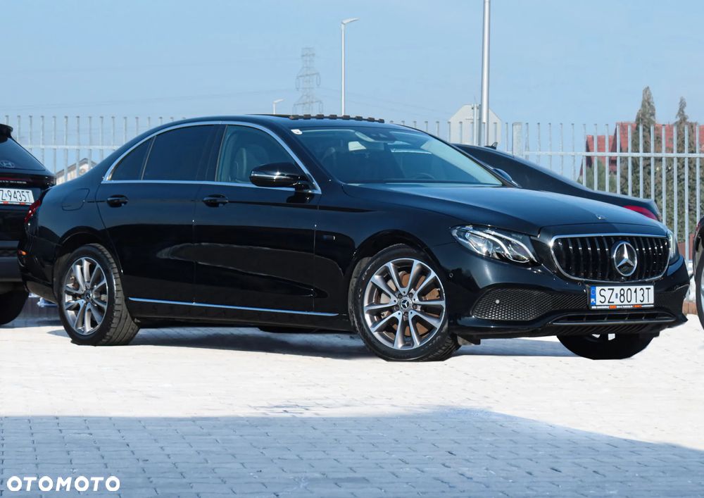 Mercedes-Benz Klasa E 300 9G-TRONIC Avantgarde - 36