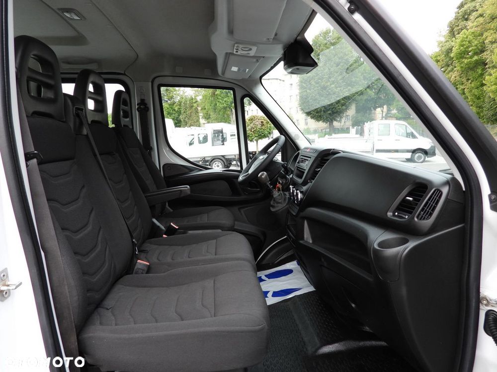 Iveco DAILY 35C17 SKRZYNIA PODWÓJNA KABINA DOKA 7 MIEJSC TEMPOMAT BLIŹNIACZE KOŁA KLIMATYZACJA  170KM - 36