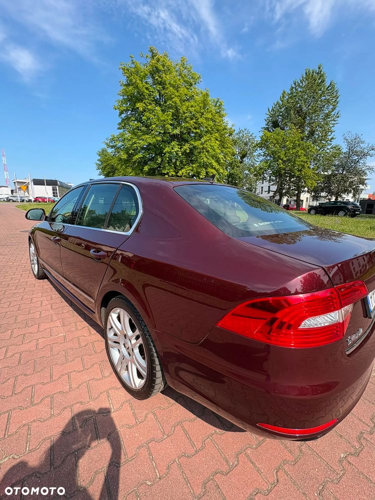 Skoda Superb 1.8 TSI 4x4 Platinum - 11