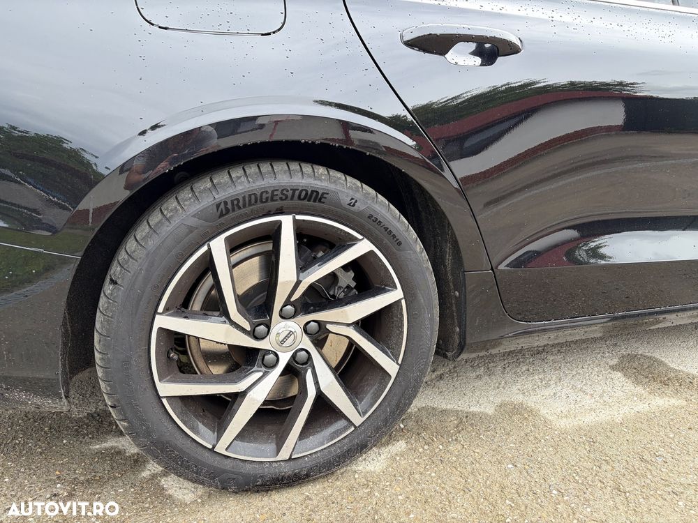 VOLVO V60 2020 — imagine 23