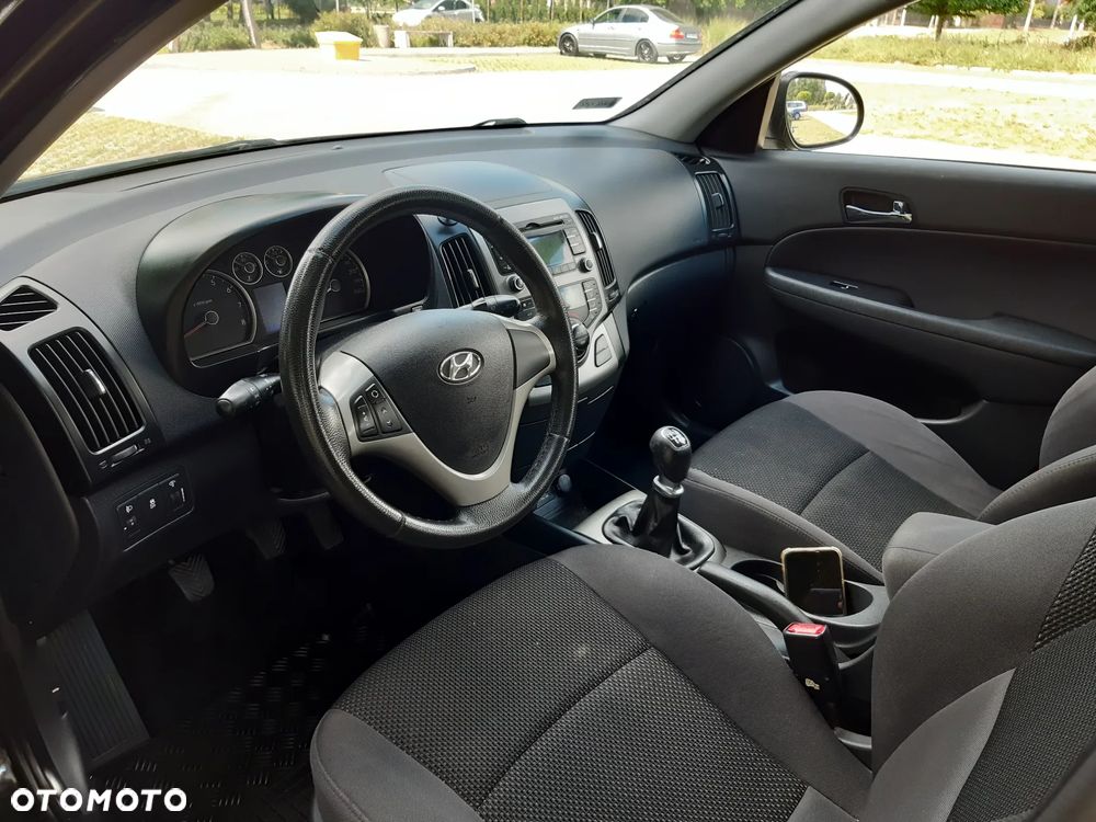 Hyundai i30 1.6 blue Comfort - 9