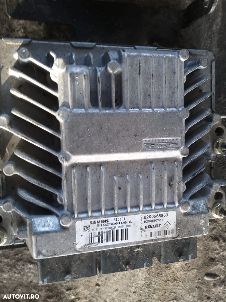 Calculator cod: 8200565863 pentru Renault Megane 2 1.5 DCI an 2002-2009 - 1