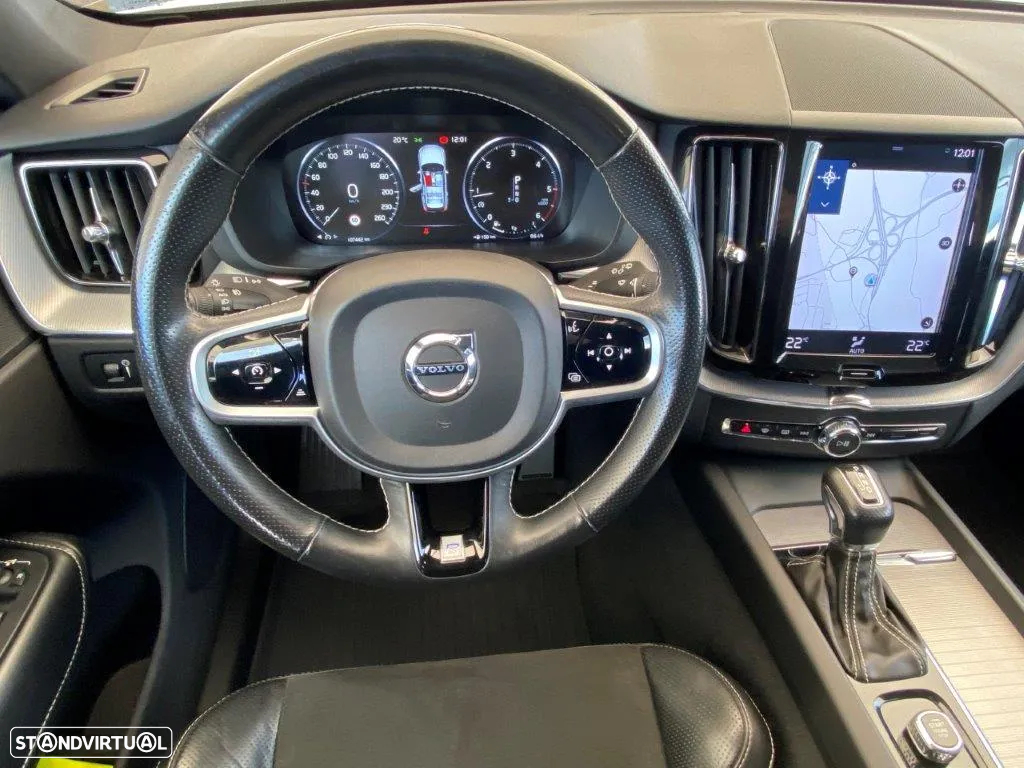 Volvo XC 60 2.0 D4 R-Design AWD Geartronic - 9
