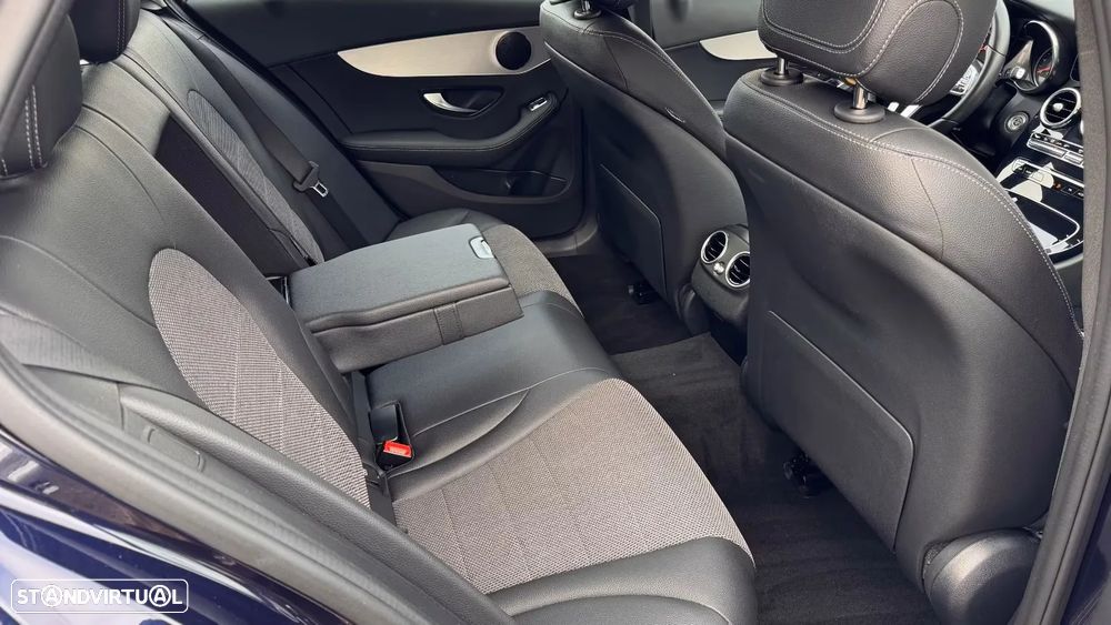 Mercedes-Benz C 300 de Avantgarde - 13