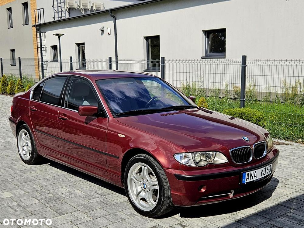 BMW Seria 3 330i Edition Exclusive - 16