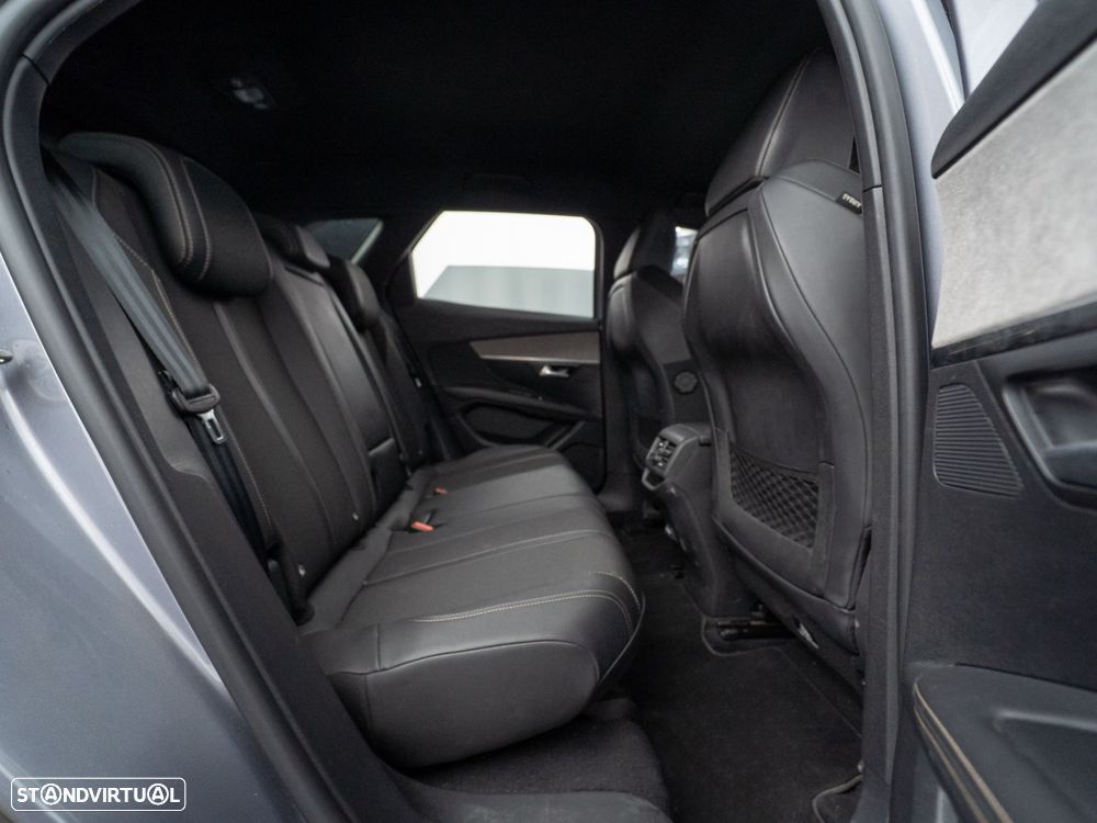 Peugeot 3008 1.5 BlueHDi GT EAT8 - 42