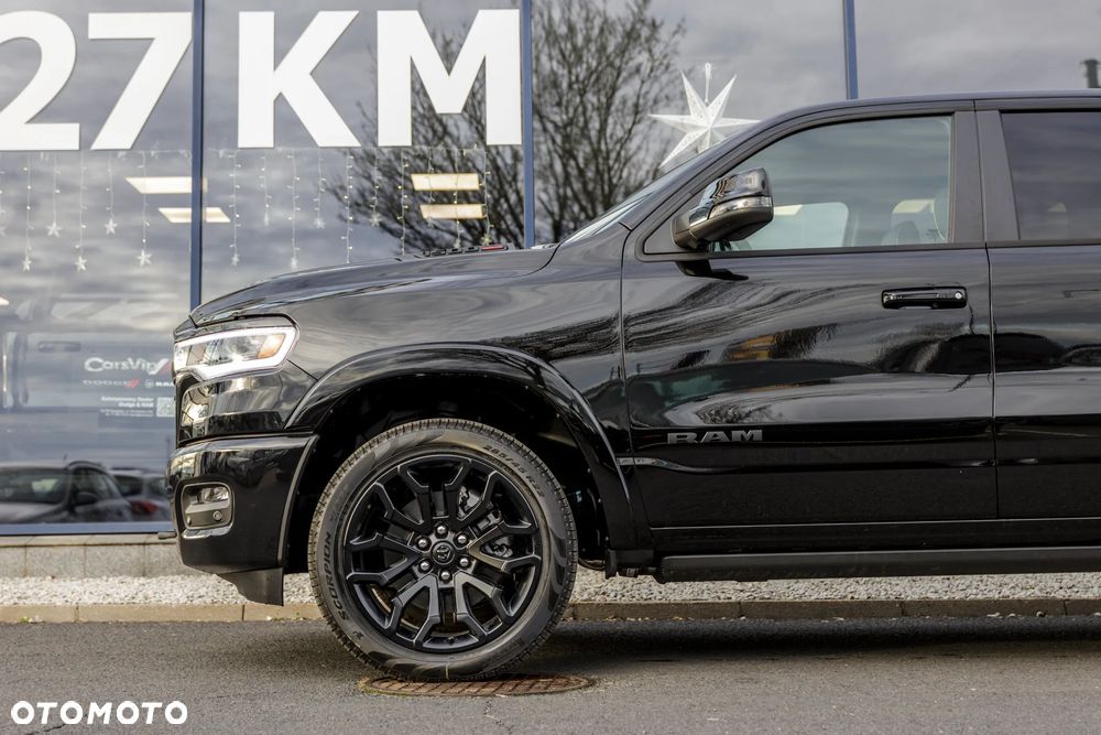RAM 1500 Limited Night - 35