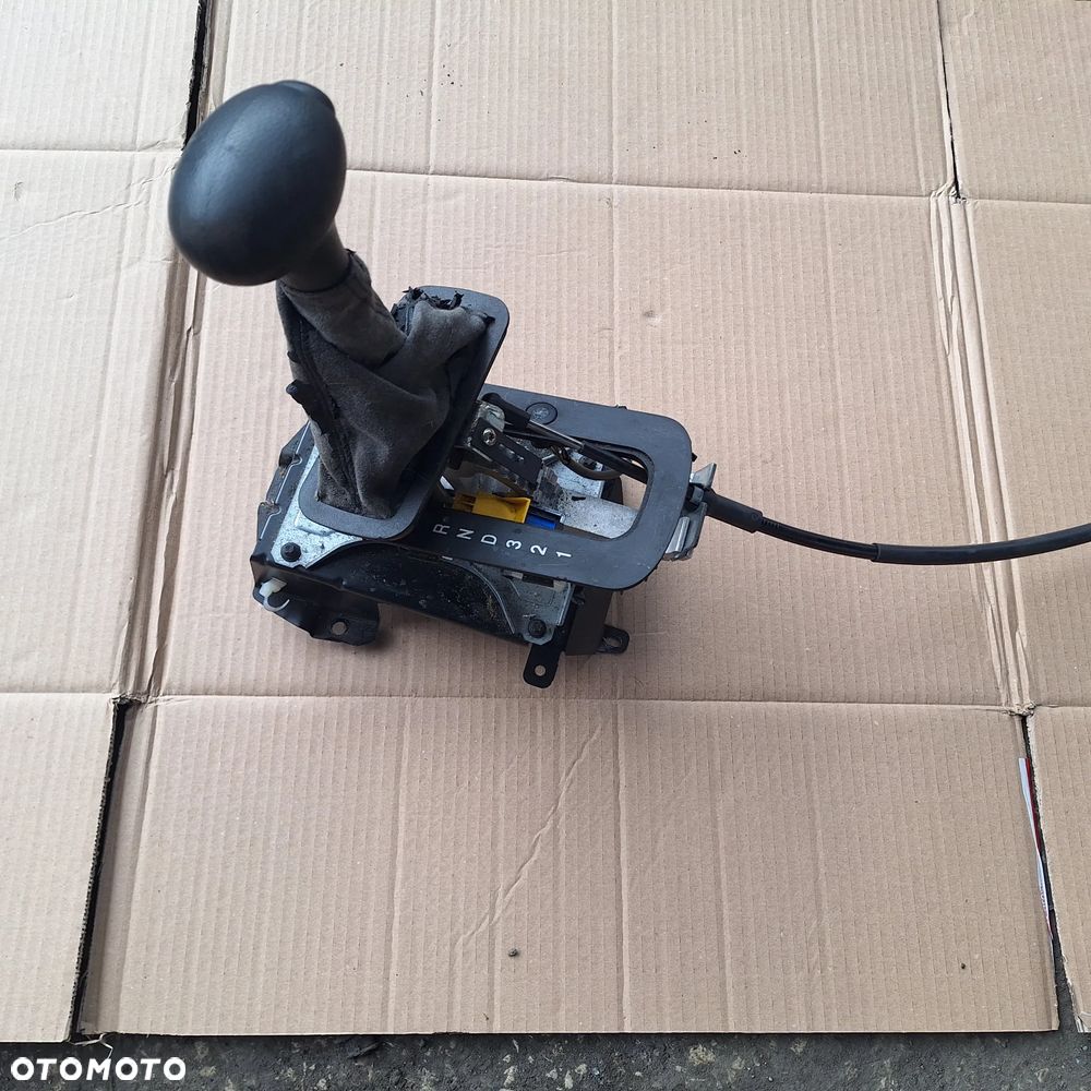 WYBIERAK LEWAREK SKRZYNI BIEGOW ZAFIRA A AUTOMAT 90437606 - 1
