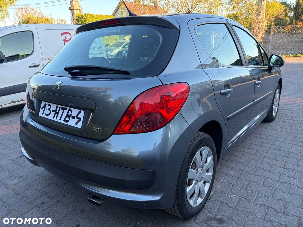Peugeot 207 95 VTi Urban Style - 11