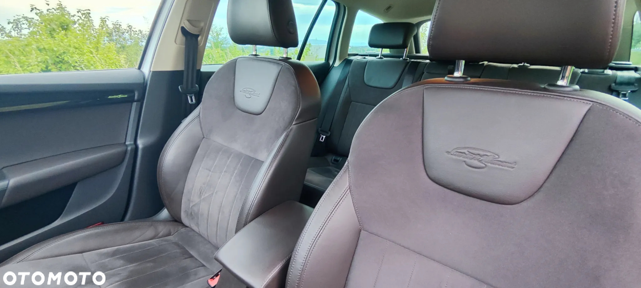 Skoda Octavia 2.0 TDI 4x4 L&K DSG - 20
