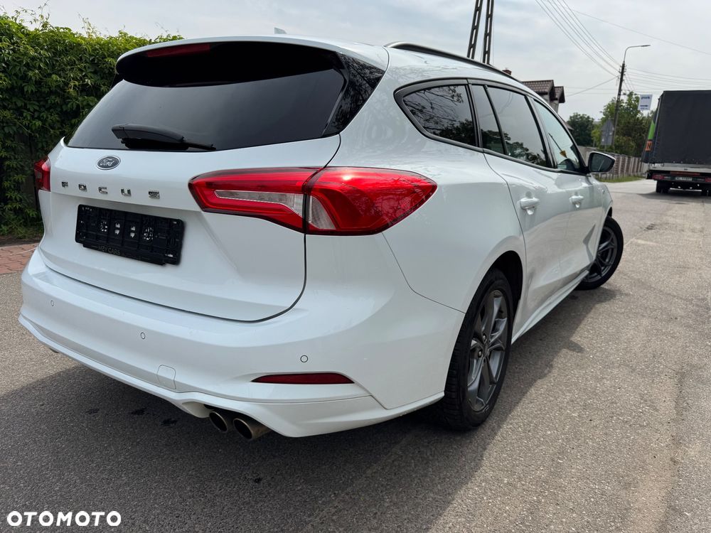 Ford Focus 1.5 EcoBlue Start-Stopp-System ST-LINE DESIGN - 5