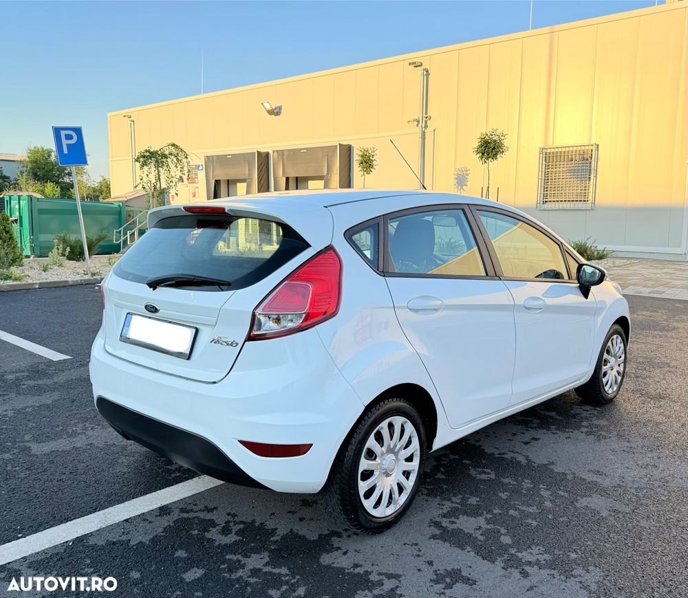Ford Fiesta 1.5 TDCi Ambiente - 7