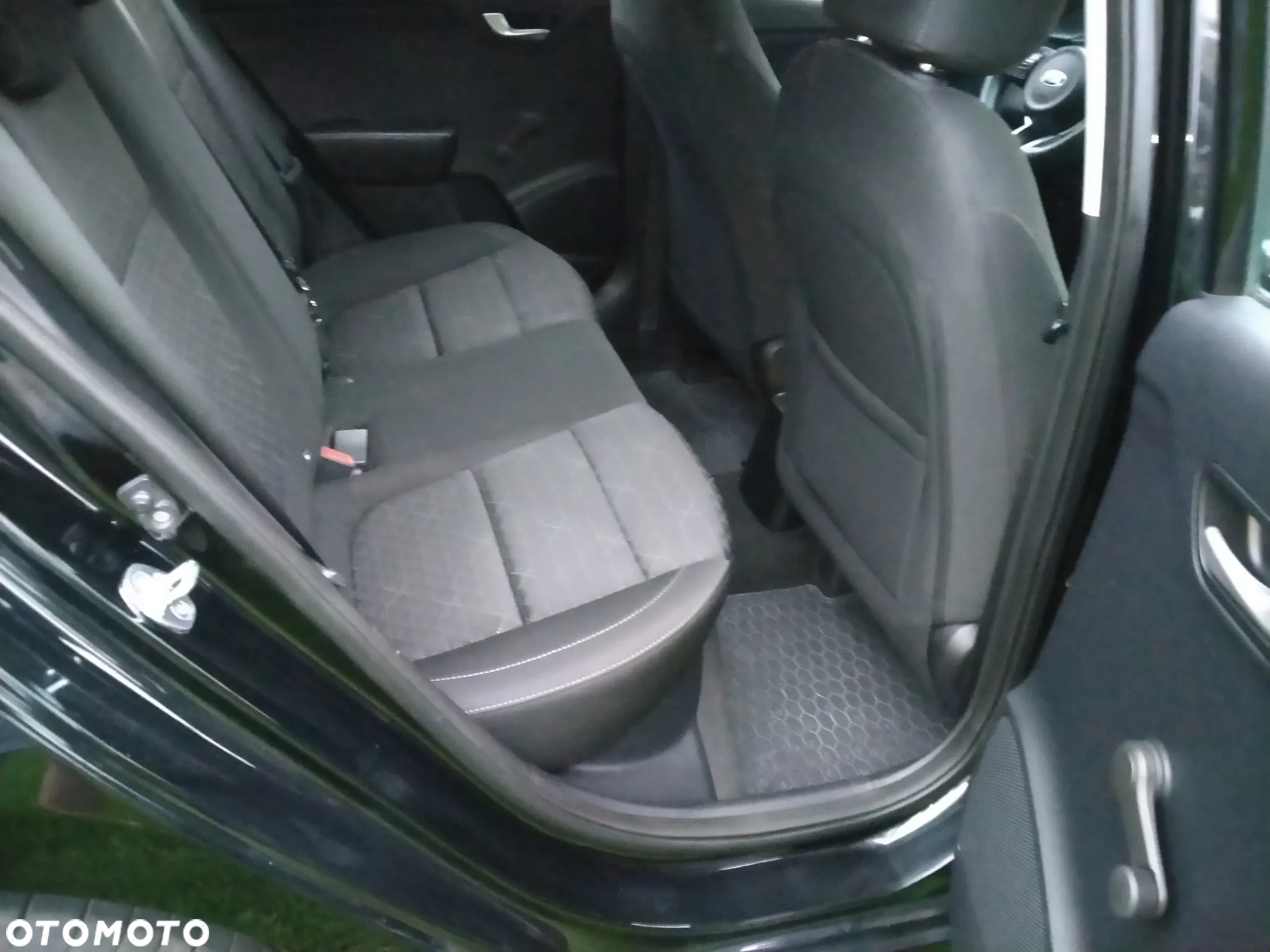 Kia Rio 1.2 M - 22