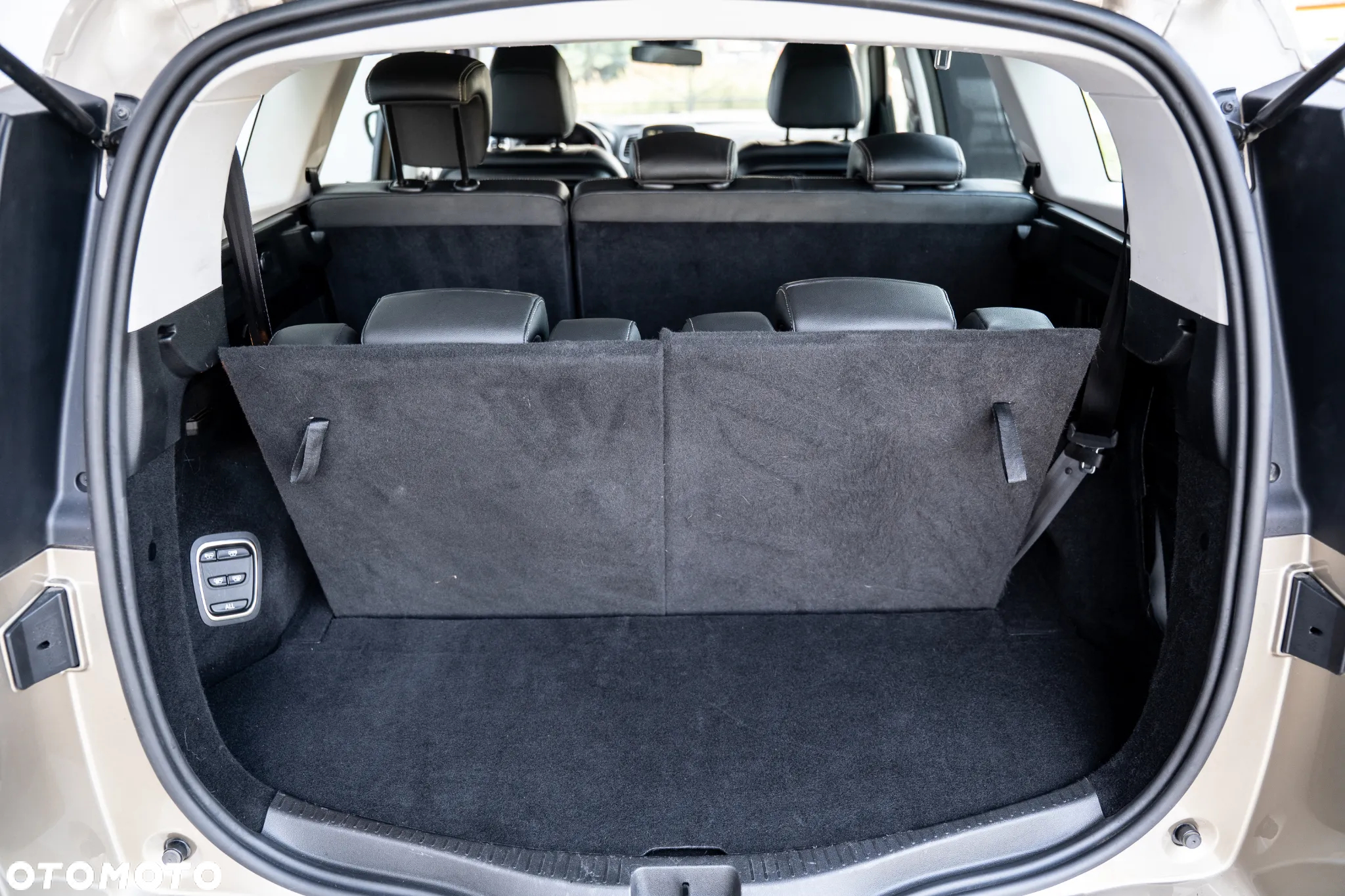 Renault Scenic 1.3 TCe Energy Intens EDC - 33