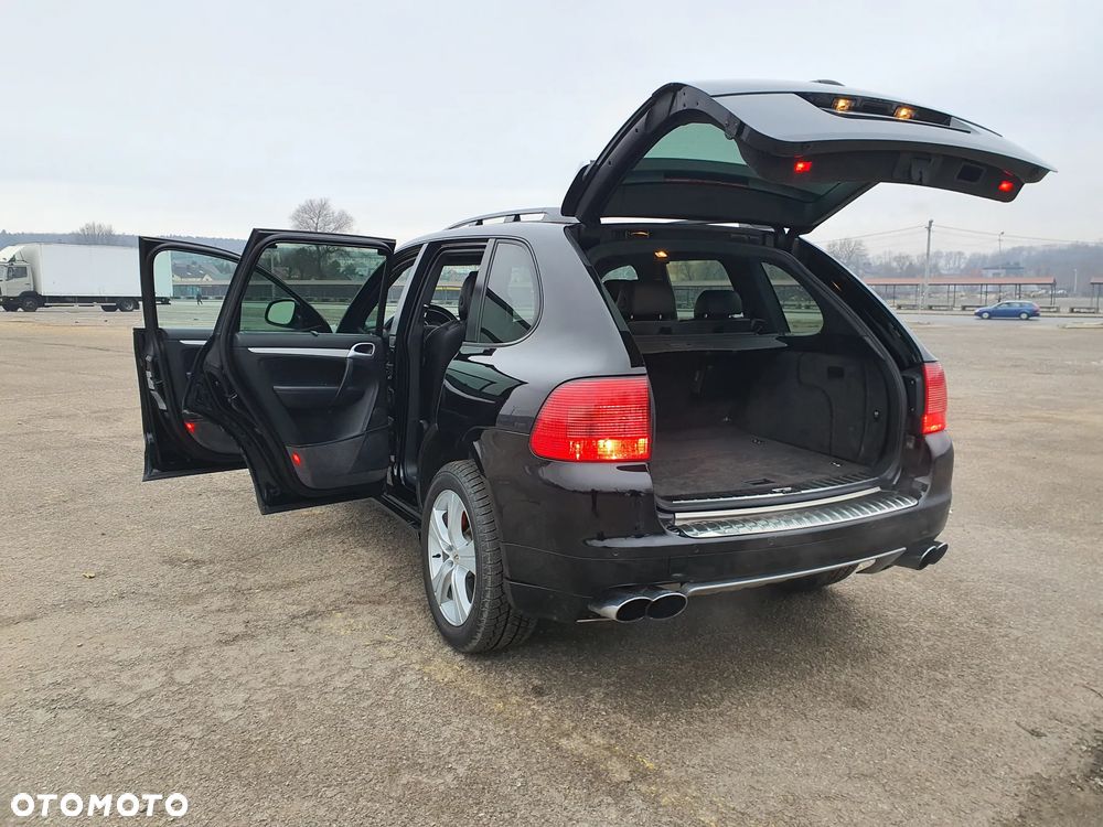 Porsche Cayenne - 5