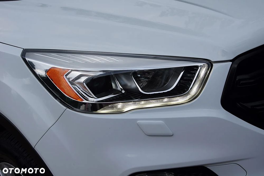 Ford Kuga - 11
