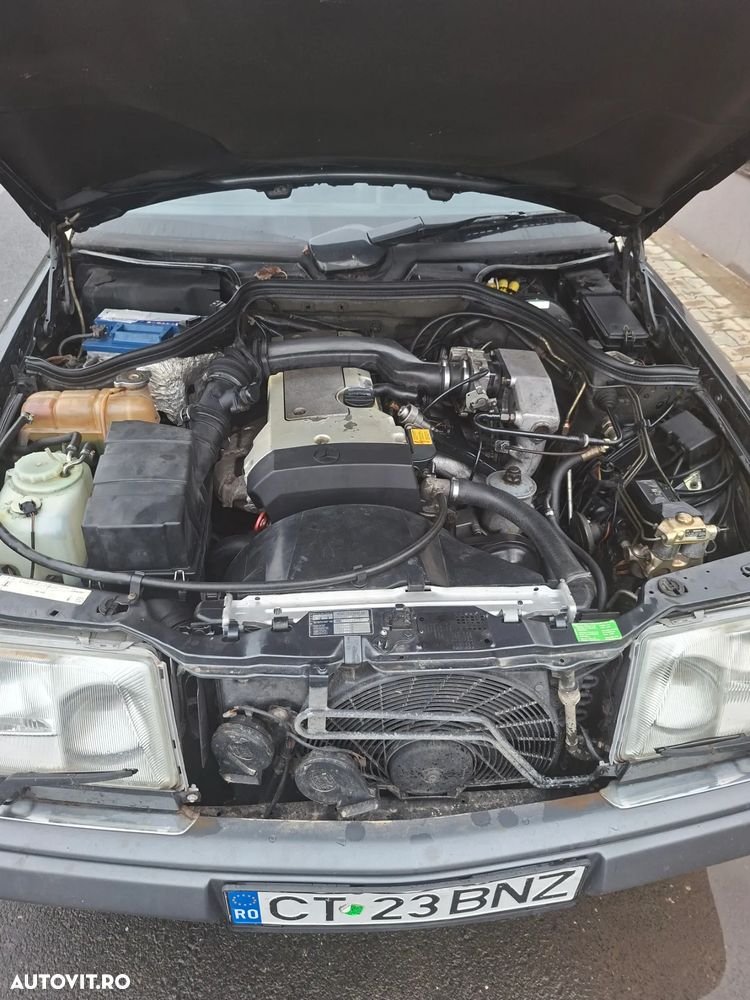 Mercedes-Benz W124 - 1