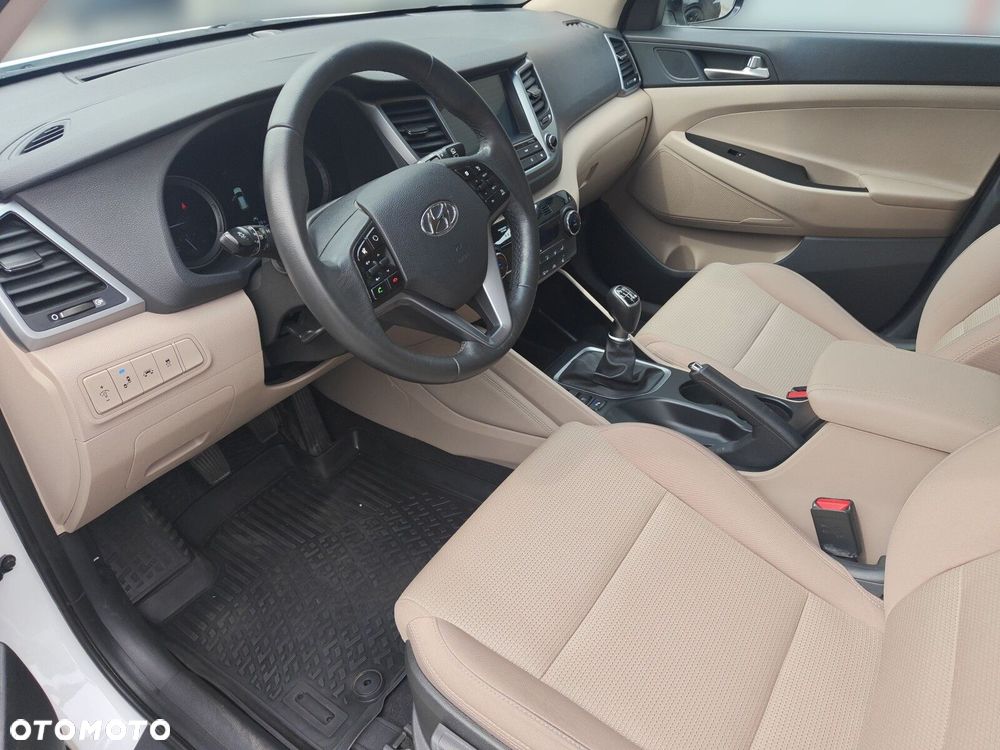 Hyundai Tucson 2.0 CRDI Style 4WD - 10