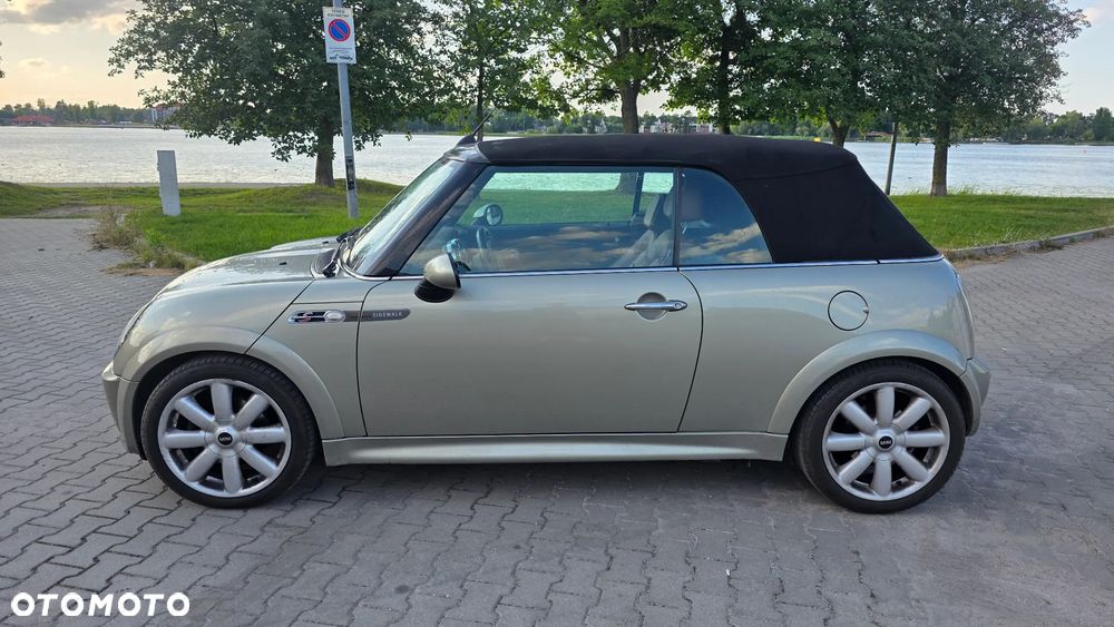 MINI Cooper S Sidewalk - 1