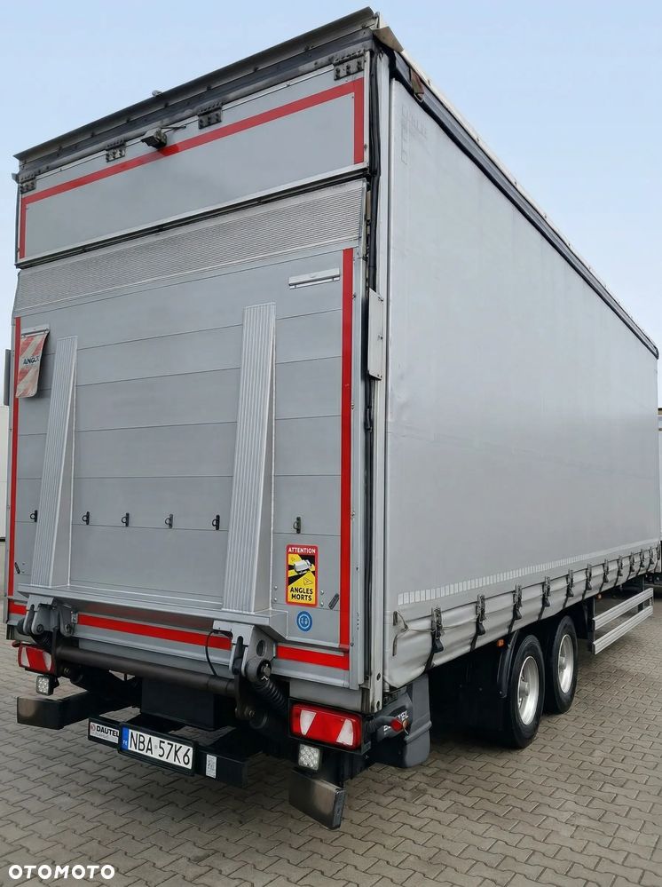 Mercedes-Benz 1836 - 6