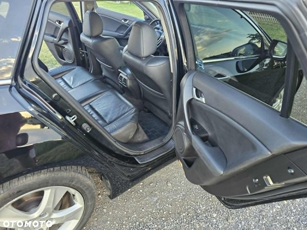 Honda Accord 2.0 Executive - 17