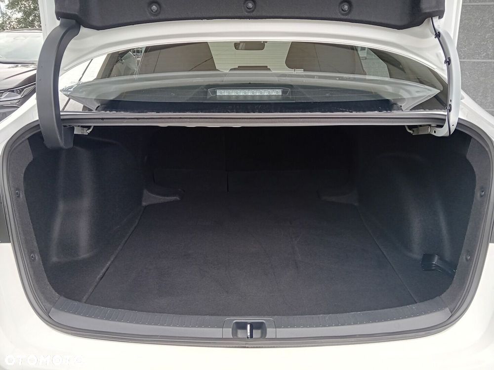 Toyota Corolla 1.8 Hybrid Comfort - 8