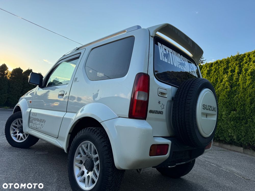 Suzuki Jimny Black&White - 12