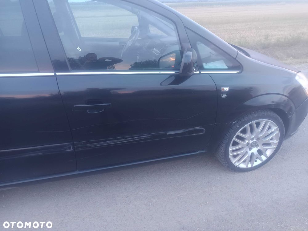 Opel Zafira - 4
