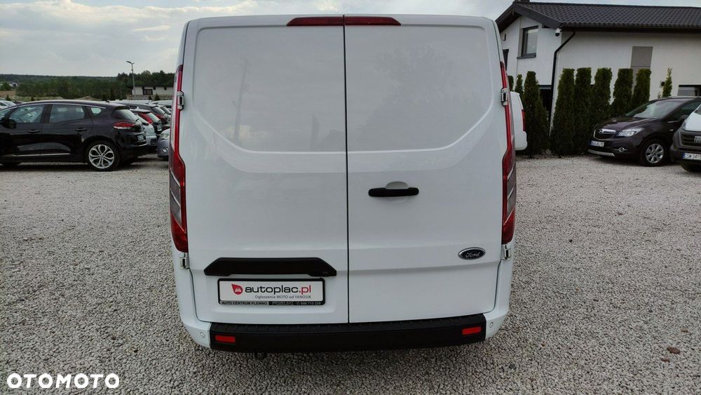 Ford Transit Custom - 13