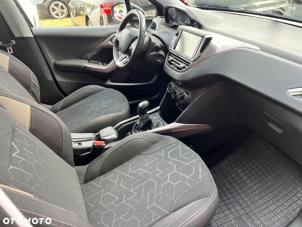 Peugeot 2008 e-HDi FAP 92 STOP & START Active - 21