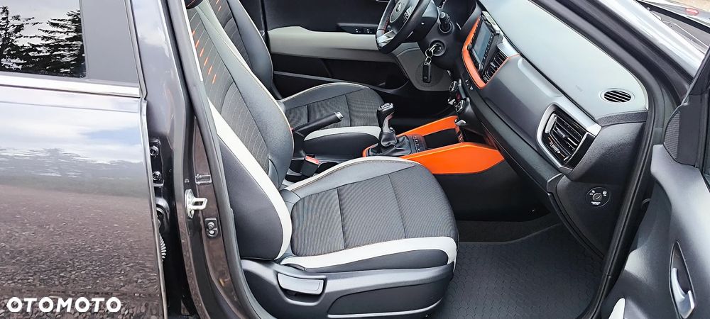 Kia Stonic - 11