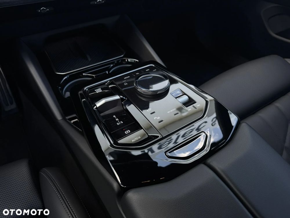 BMW Seria 5 520d xDrive mHEV M Sport - 14
