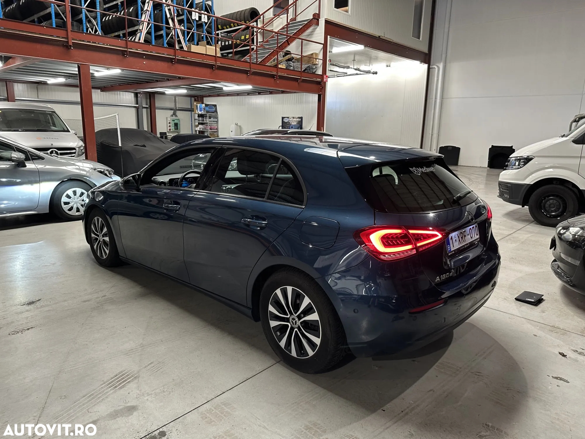 Mercedes-Benz A - 12