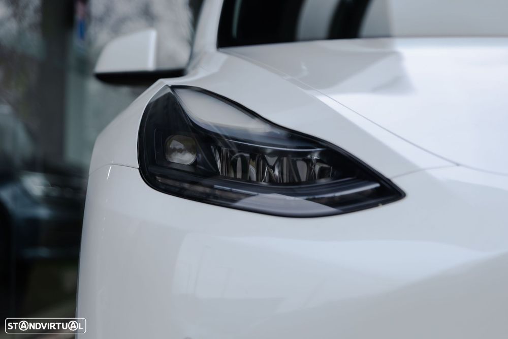 Tesla Model Y Long Range Tração Integral - 23