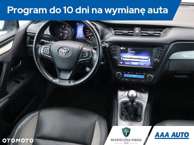 Toyota Avensis - 9