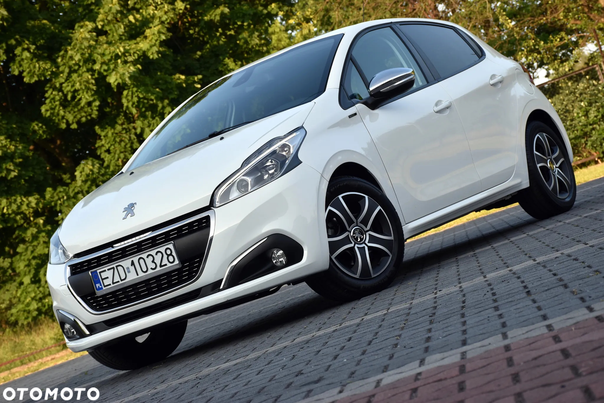 Peugeot 208 - 9