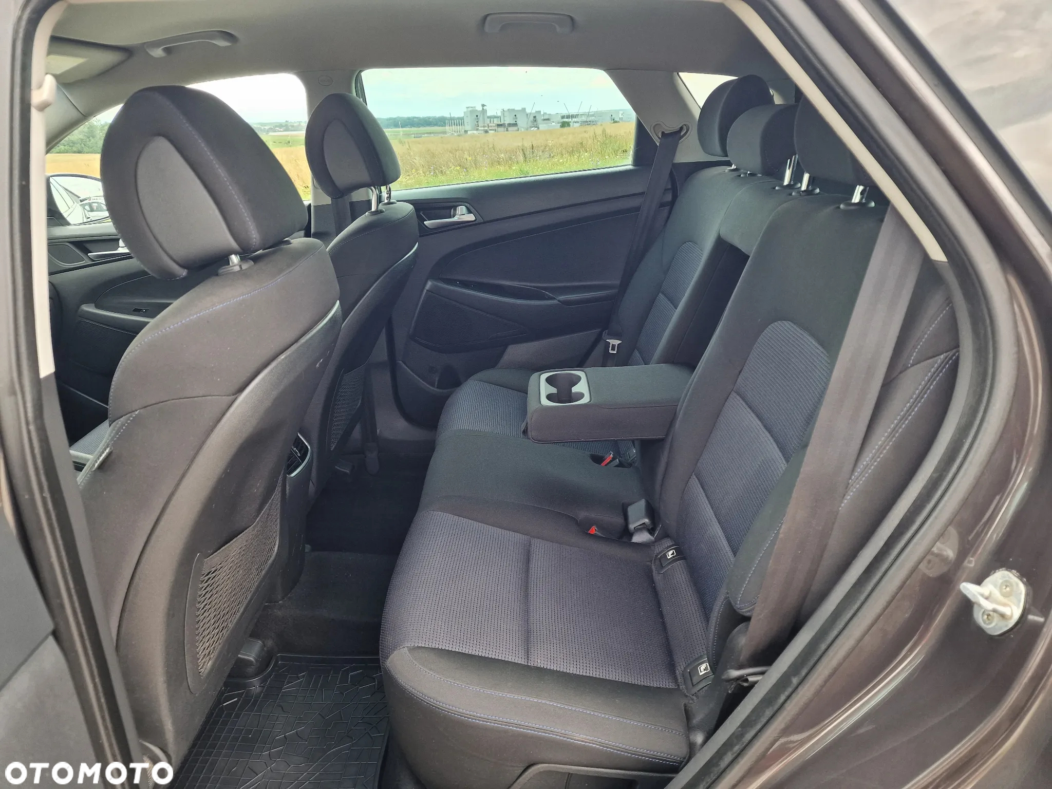 Hyundai Tucson 2.0 CRDi 4WD Automatik Style - 24