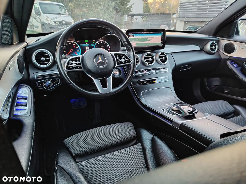 Mercedes-Benz Klasa C 200 4MATIC 9G-TRONIC - 25