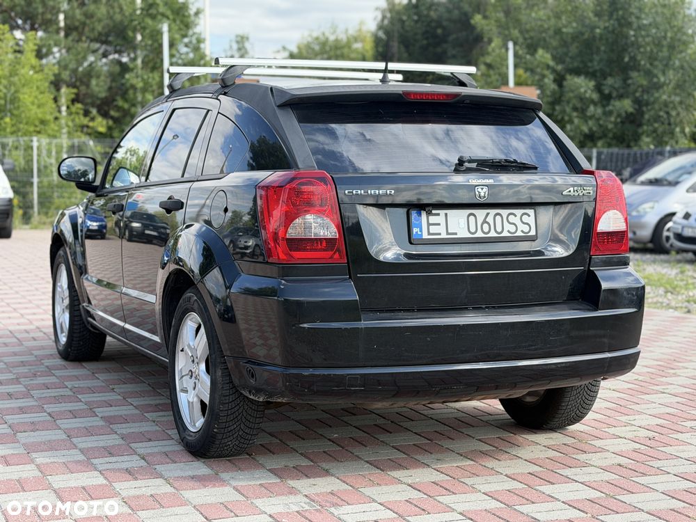 Dodge Caliber - 4