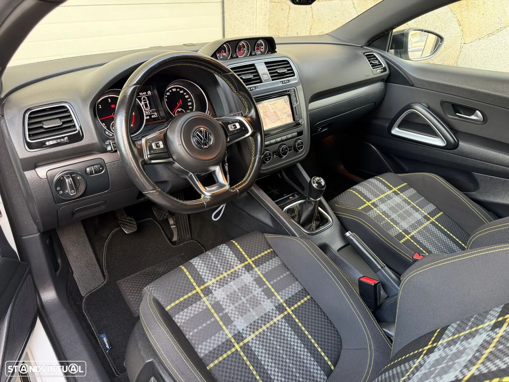 VW Scirocco 2.0 TDI Sport - 5