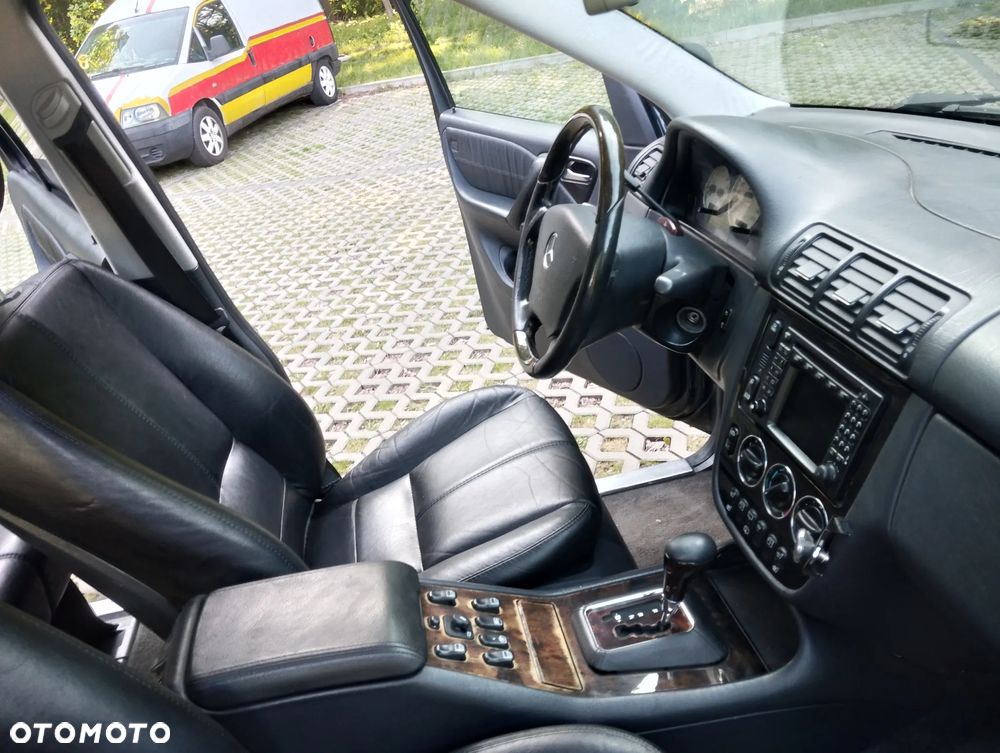 Mercedes-Benz ML 55 AMG - 7