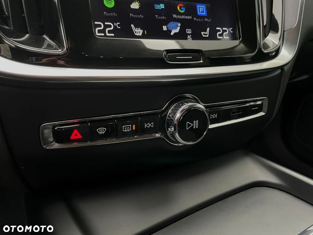 Volvo V60 D4 Geartronic Summum - 32