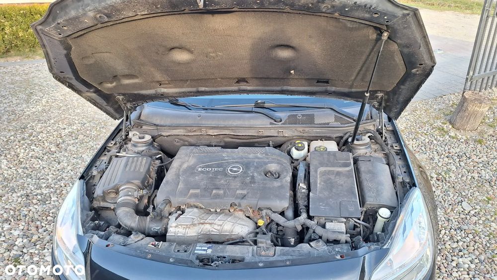Opel Insignia - 25