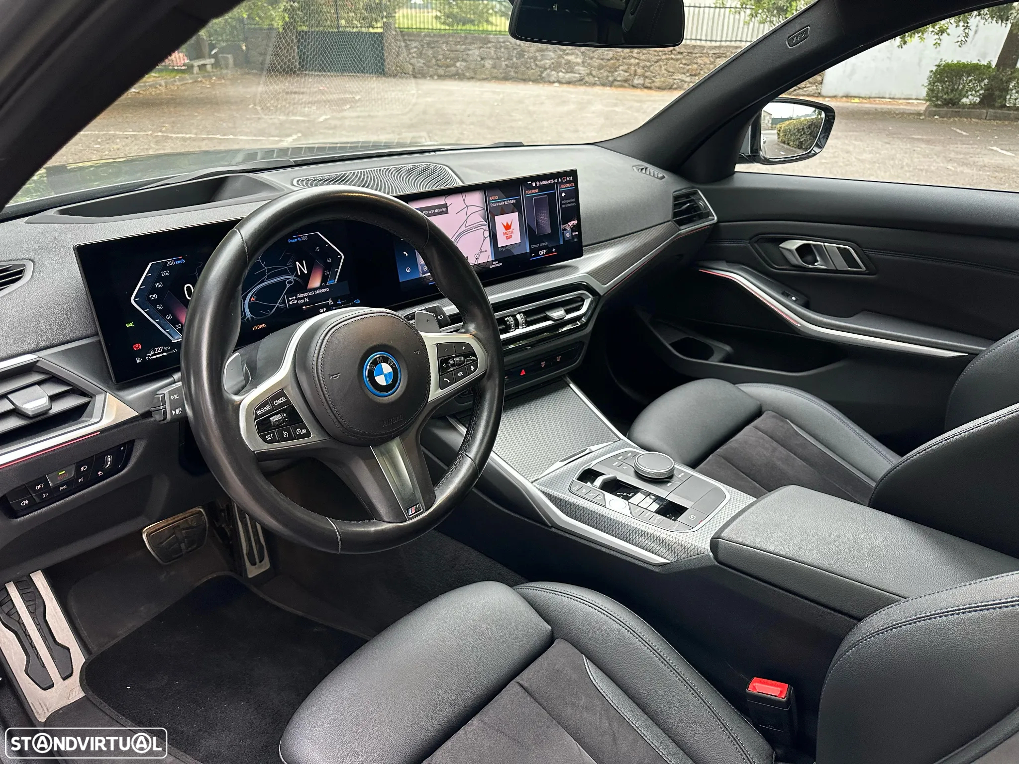 BMW 330 e Touring Pack Desportivo M Auto - 8