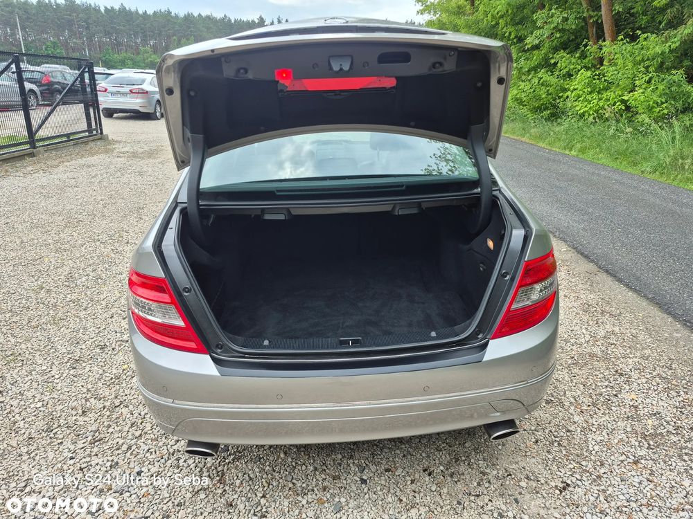 Mercedes-Benz Klasa C 280 Elegance Sport Edition - 17