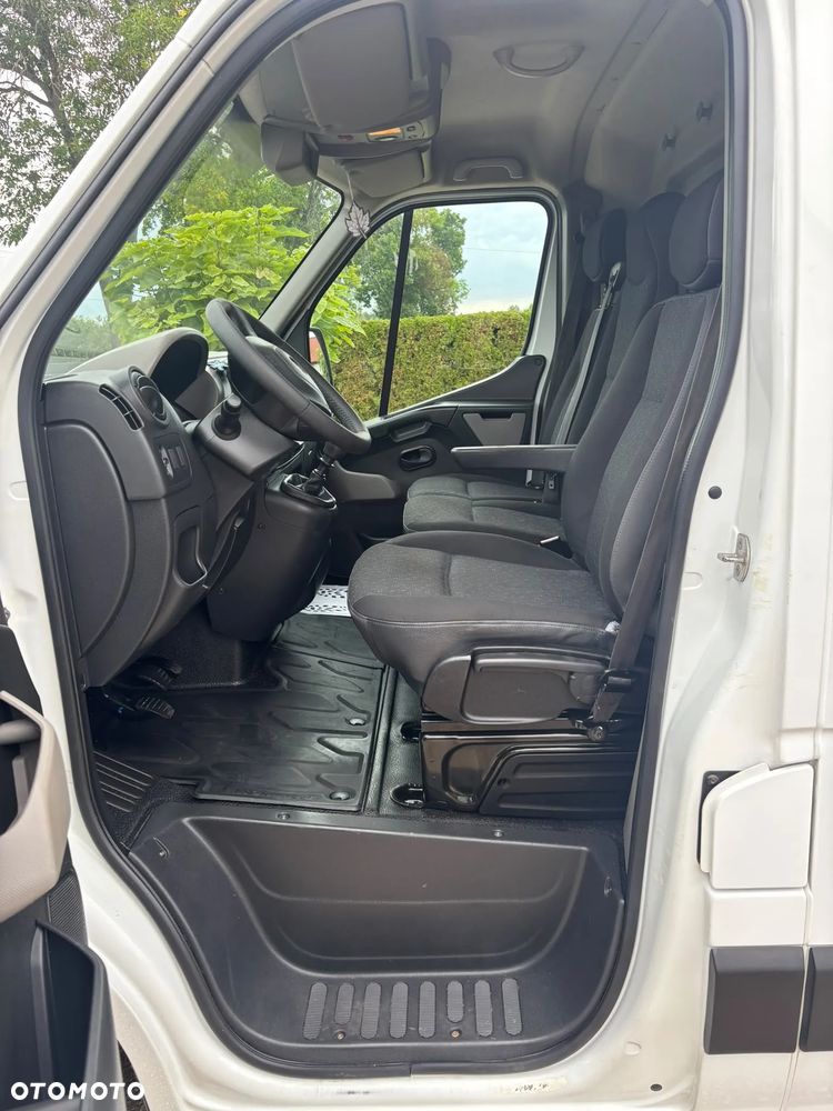 Opel Vivaro - 10