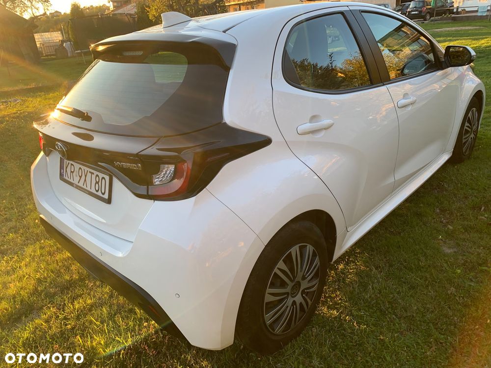 Toyota Yaris - 10