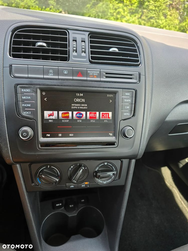 Volkswagen Polo 1.4 TDI (Blue Motion Technology) Comfortline - 12
