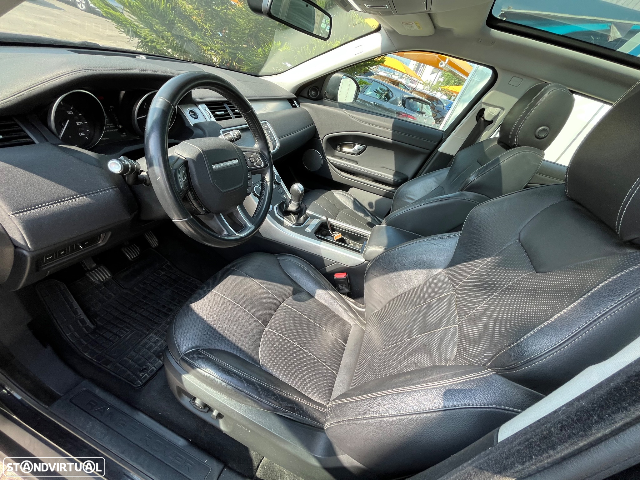 Land Rover Range Rover Evoque 2.0 TD4 SE Dynamic - 24